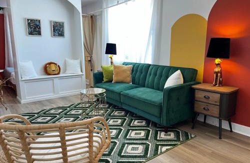 Downtown Apartment | Monkey Jungle Vibrant 2-BDRM Rooftop Access, Unit #6
