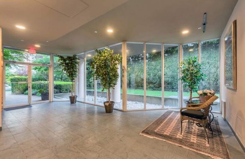 West Side Apartment | Monthly Furnished Rental: Luxuriously Cozy Kerrisdale Apartment- UBC/YVR/DT