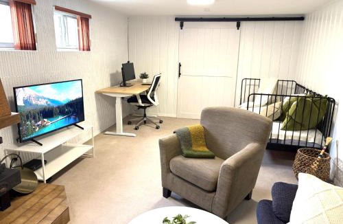 Laval Apartment | Montreal - Laval Haven - Entire Rental Unit
