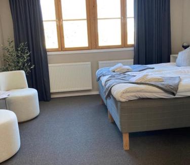 Ellos Bed & Breakfast | Morlanda B&B