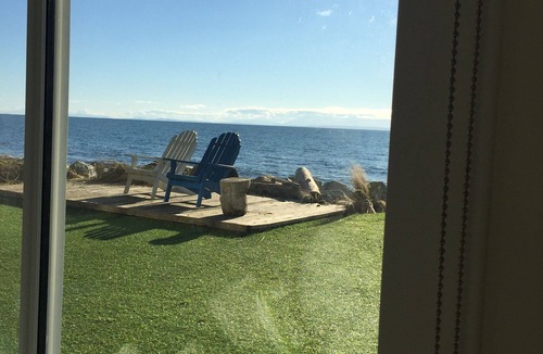 Roberts Creek House | Most Charming Beach Cottage on the Sunshine Coast of British Columbia