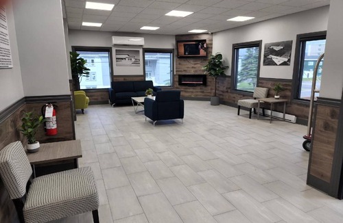 Stephenville House | Motel ∙ 4 guests