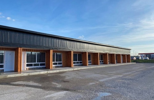 Cookstown Apartment | Motel 400 One Bedroom Suite B