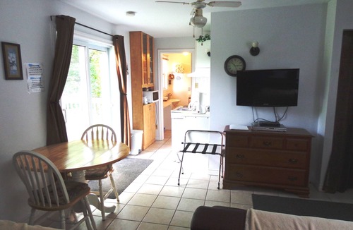 Shefford Hotel | Motel Des Deux Lacs Inc