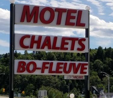 Saint-Simeon Hotel | Motel et Chalets Bo-Fleuve Evangeline
