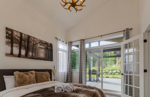 Wentworth-Nord Ski Chalet | Mountain Escape with Pool, Near Ski Slopes & Trails