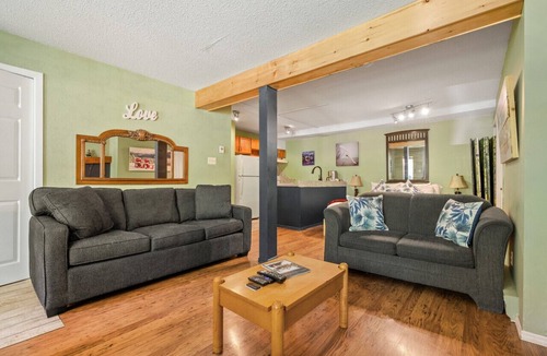 East Kootenay Apartment | Mountain Paradise | Ski-in/Out | Lower Village