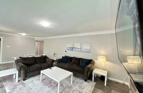 Glenridge House | Mountain View House - Sleeps 14