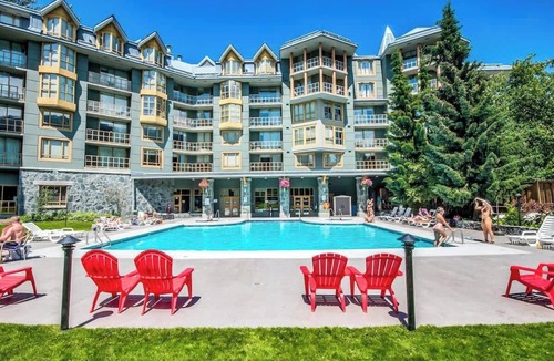 Whistler Cay Heights Apartment | Mountain View Studio in Whistler Village
