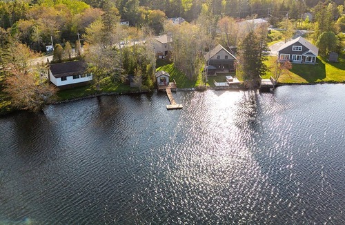 Mount Uniacke House | Mt Uniacke Lakeside Oasis with Hot Tub