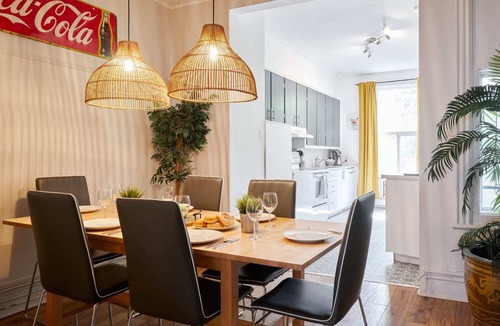 Plateau Mont Royal Apartment | MTLVR #11 | Group oasis, Prime Plateau location