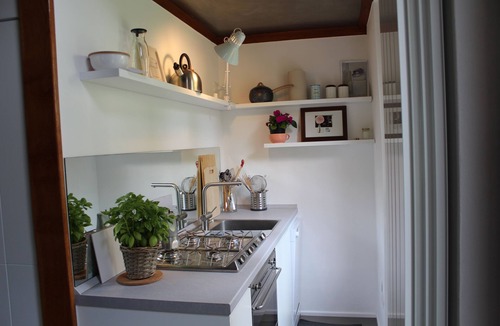 Como Cottage | MUSA Como LAKE 80 sqm + garden + balcony, Wi-Fi , A/C ideal also for long stays