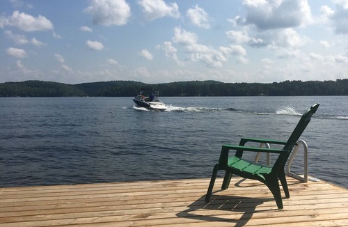 Lake of Bays Cottage | Muskoka, Cozy 3 Bedroom/2 Bathroom Cottage located on the coveted Lake of Bay