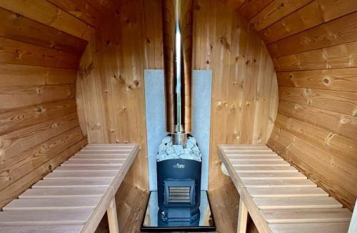 Muskoka Lakes Ski Chalet | Muskoka Lakefront 3-bdrm Chalet #90