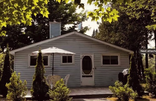 South Bruce Peninsula Cottage | My Blue Haven | a cottage retreat close to the beach and steps from Sauble River