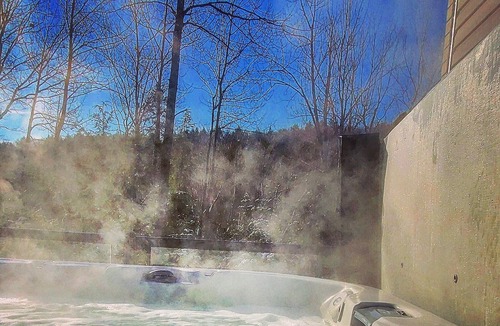 Val-des-Monts House | My Deer Chalet - Lac McGregor - Private Jacuzzi