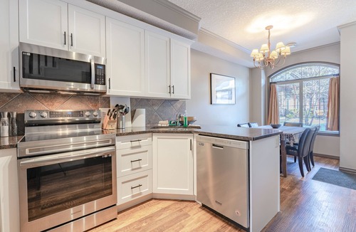 Canmore Ski Chalet | Mystic Springs Chalets - year round pool, hot tub, AC