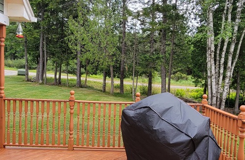 West Isles House | Naini's Rental, 4 bedrooms, located on Deer Island, N.B. 5 mins from the water.