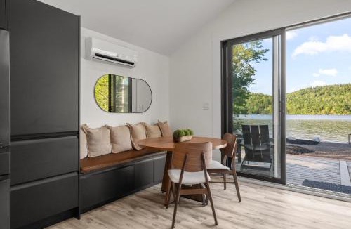 Porters Lake Villa | Nalu Retreat Lakeside Villa