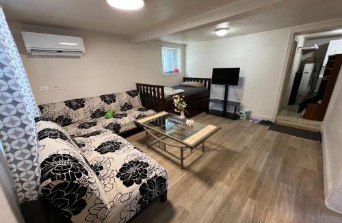Regional District of Nanaimo House | Nanaimo Nest