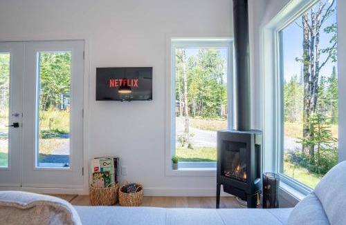 Adstock Ski Chalet | Nature - Adventure - Absolute Comfort - Le NOST