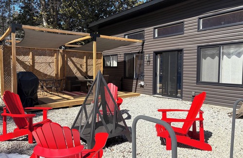Northern Bruce Peninsula Cottage | Nature and Wellness Retreat with Nordic Sauna &SPA by Georgian Bay & Bruce Trail