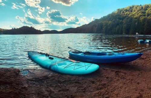 St-Adolphe-d'Howard House | Nature retreat with HOT TUB and lake access & watercraft
