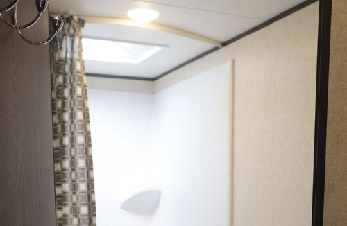 Balfour House | Nelson RV Getaway Site B
