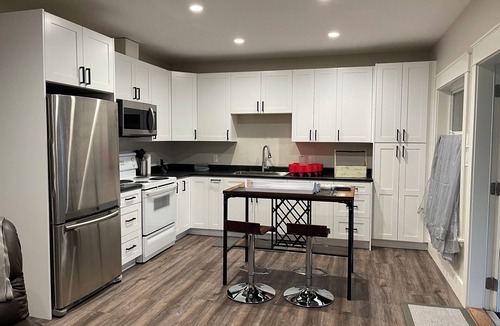 Sooke House | New 1 bedroom Sooke oceanfront guest suite