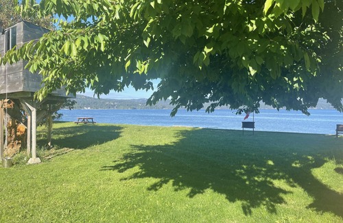 Sooke House | New 1 bedroom Sooke oceanfront guest suite