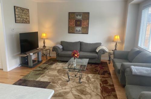 Thorold House | New 3 Bedroom 2 Bathroom Home in West Niagara