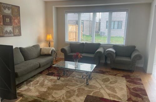 Thorold House | New 3 Bedroom 2 Bathroom Home in West Niagara