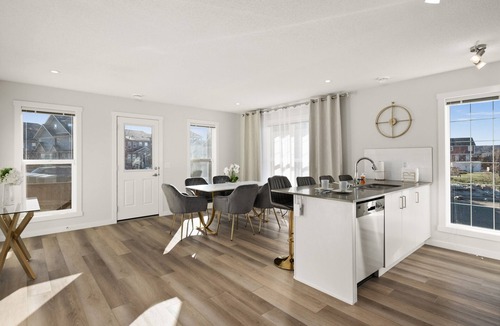 Cranston Apartment | New Apartments in Cranston by GLOBALSTAY
