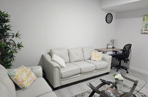 Southwest Edmonton House | New built house, Stay in Style Guest Suite, 2bedroom, 2bed, 2bath