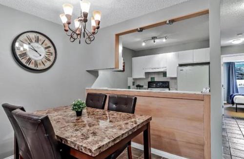 Canmore Apartment | NEW! Cozy Rocky Mountain Chalet managed by Little Sister Getaways