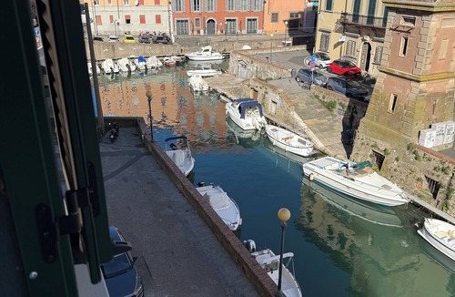 Venezia Nuova Condo | New Family apartment with a view of the canals in the Venice district
