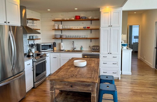 Anne's Land Cottage | NEW listing! Gorgeous oceanfront beach house with two master suites