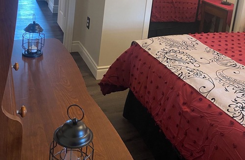 Napanee House | New little place for getaways or work trips
