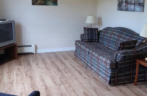 New London Hotel | New London Bay Motel - One-Bedroom Apartment #6