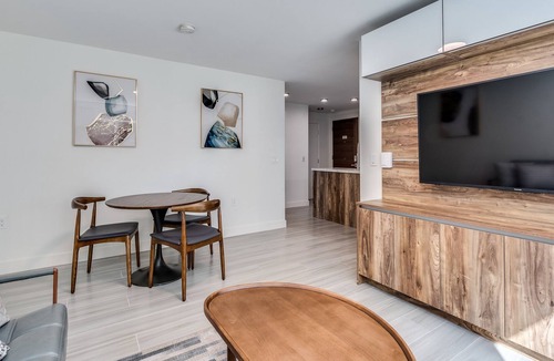 West End Apartment | NEW - Luxury 2 bedroom in Downtown Vancouver