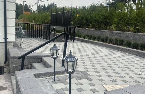 Surrey Newton House | New luxury home with a massive private backyard