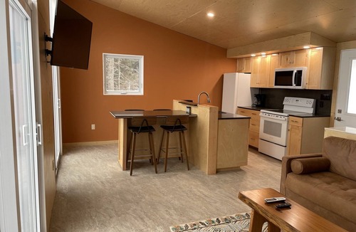 Iona Cottage | New Modern cabin overlooking the Bras d'Or in Iona, NS