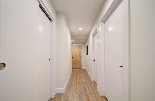 North End Condo | NEW New Luxurious Modern 2BR Condo Sleeps 5 Coffee, AC, WIFI