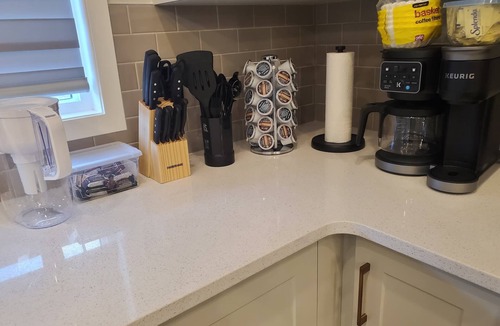 Southeast Calgary House | New Stylish 6BDR/8BED/4.5BATH/Well Equiped For Remote Work/Games