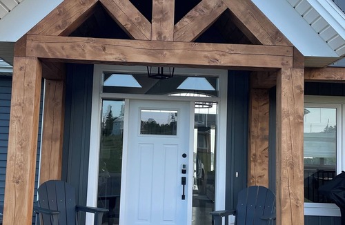 French River Cottage | NEW waterfront cottage, gorgeous views of the Sou'West River, minutes to beaches