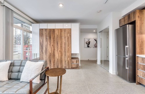 West End Apartment | NEW West End Studio-Pet Allowed@ 1170 Barclay in cool Vancouver with WiFi