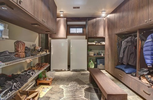 Nominingue Ski Chalet | Newly available - Luxury Entire Chalet - Sleeps 14 Sun-soaked Dock