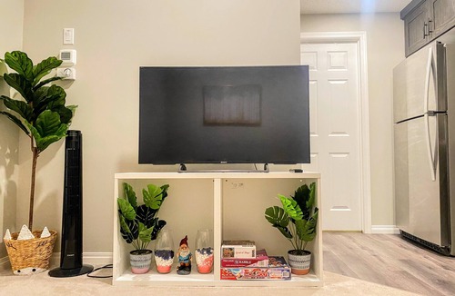 Sage Hill Apartment | Newly Built and Cheerful 1-Bedroom Suite