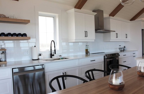 French River Cottage | Newly Built Ocean Front Cottage With Private Access To Small North Shore Beach