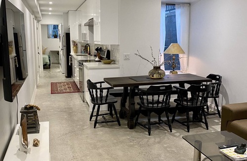 Parkdale House | Newly renovated 2Br unit, steps from Ossington in a vibrant neighborhood!